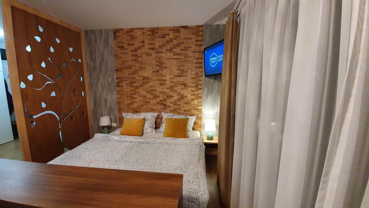 Rodinny Privatny Apartman A309 V Uplnom Centre Stareho Smokovca - Ticha Izba S Parkovanim Vysoké Tatry المظهر الخارجي الصورة
